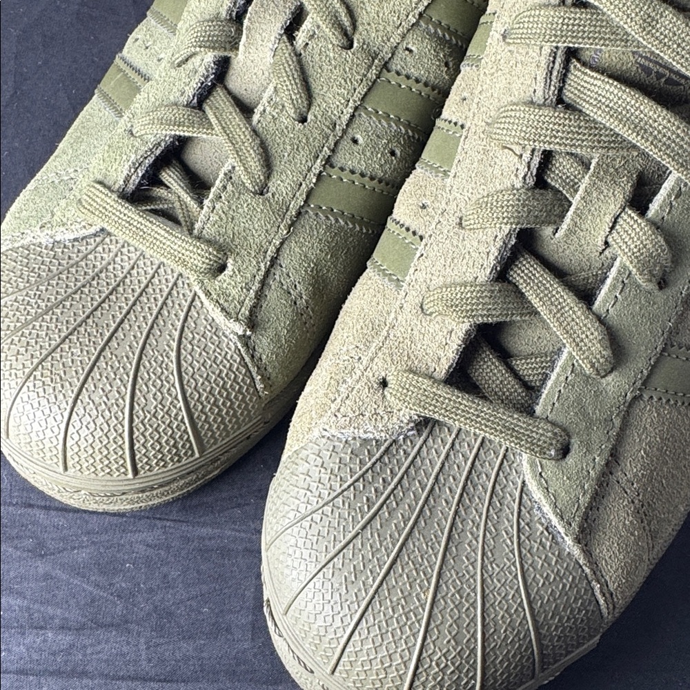 Adidas Originals Superstar olive Green Suede Shoes GS 5.5 - Picture 5 of 13